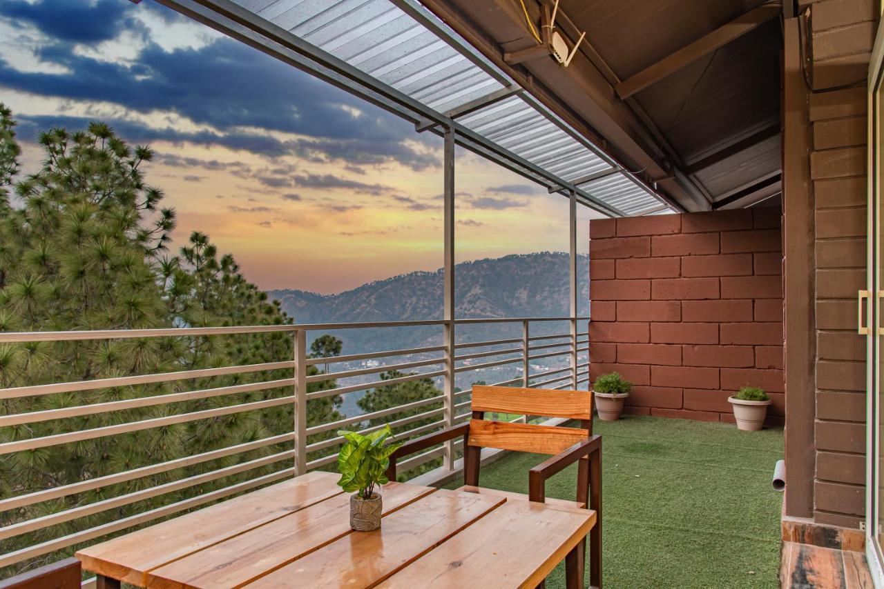 Hillcrest Heights Bed & Breakfast Касаули Екстериор снимка