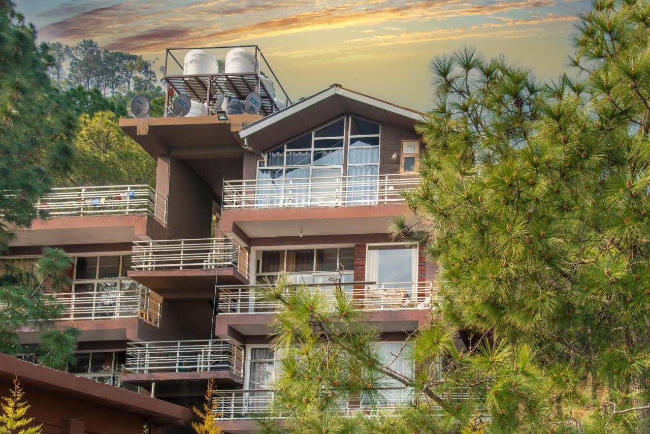 Hillcrest Heights Bed & Breakfast Касаули Екстериор снимка