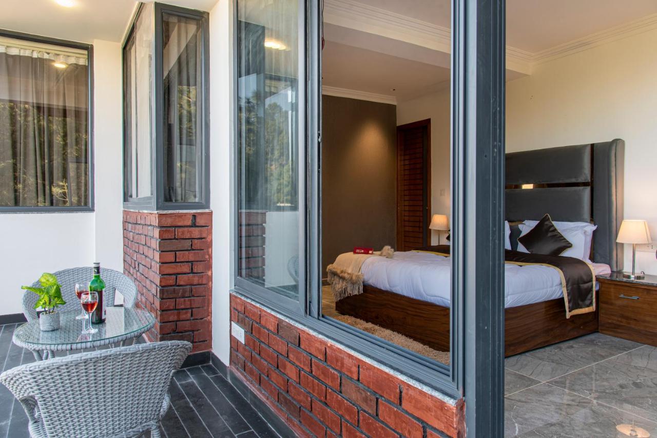 Hillcrest Heights Bed & Breakfast Касаули Екстериор снимка