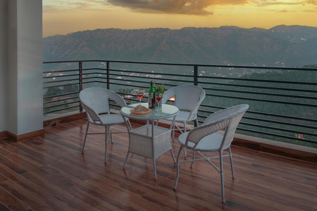 Hillcrest Heights Bed & Breakfast Касаули Екстериор снимка